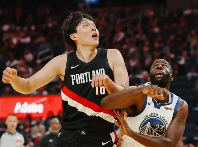 NBA季前赛｜杨瀚森首秀4分6犯 开拓者不敌勇士