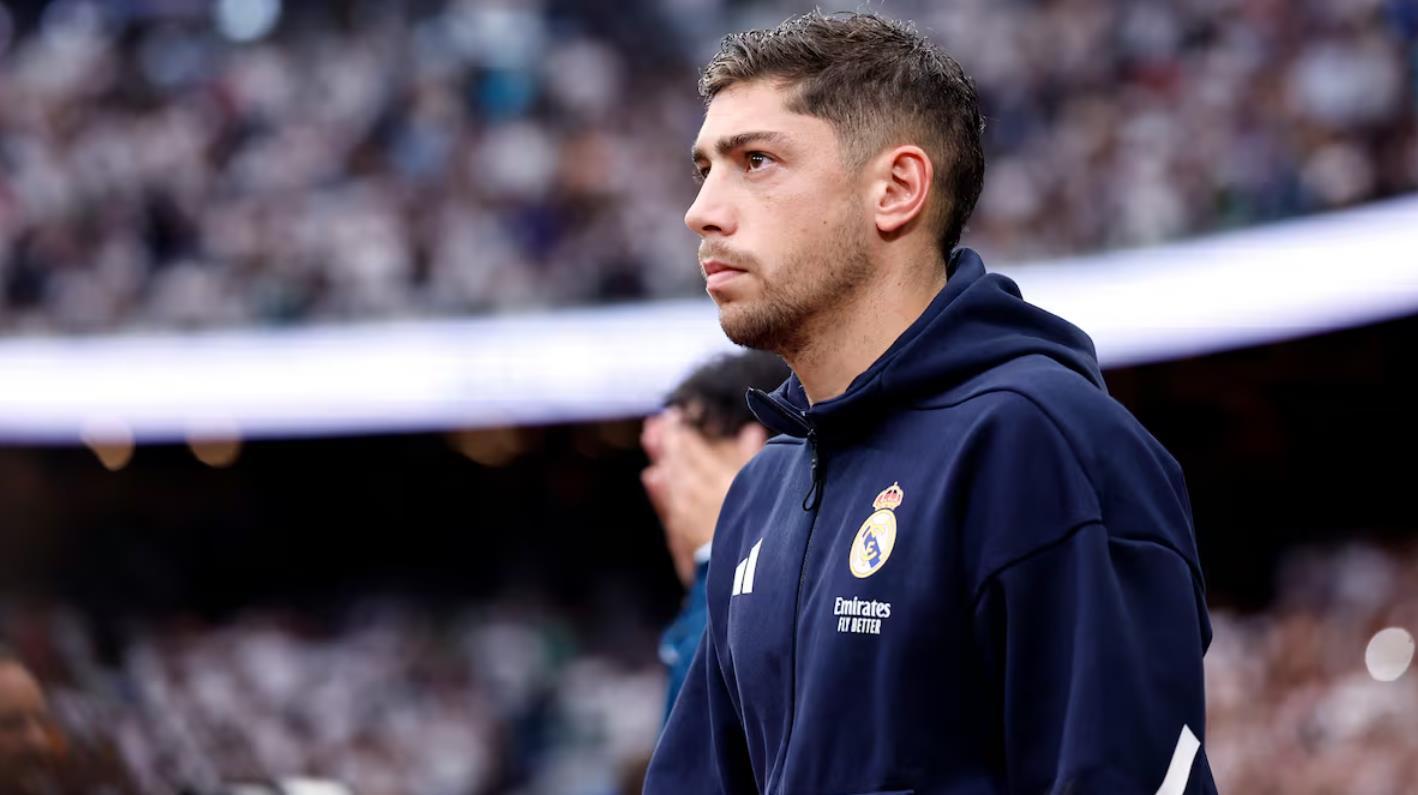 西媒：赫伊森伤退致皇马防线调整，巴尔韦德再客串右后卫