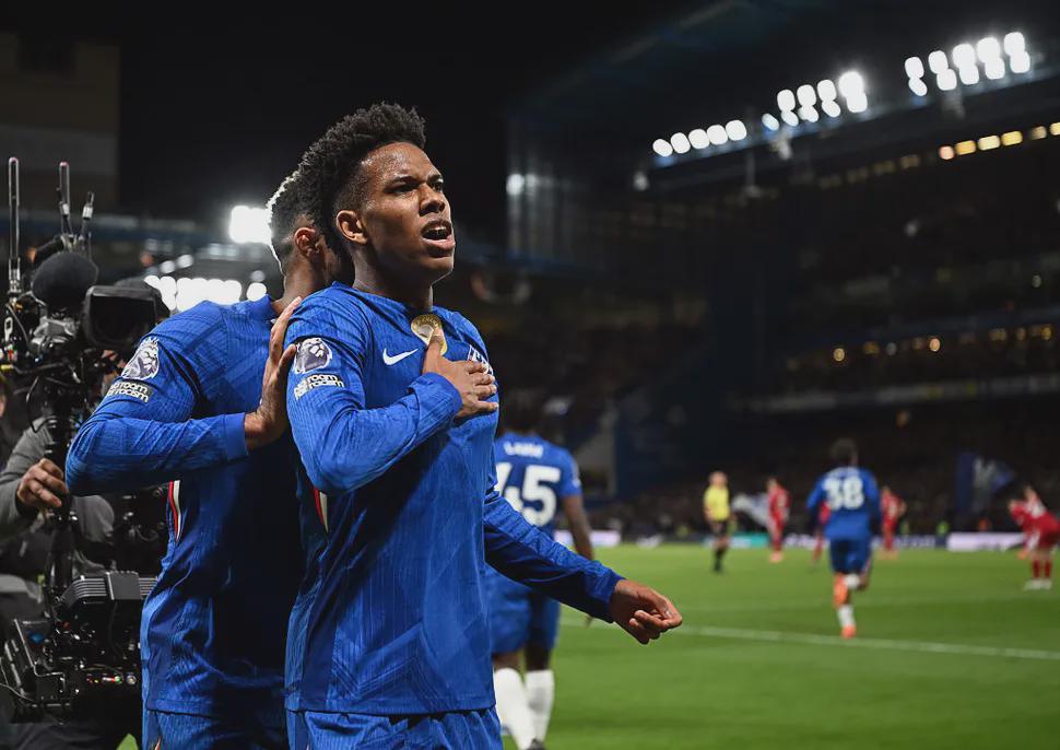 埃斯特旺：18岁巴西天才的英超梦，从翻译器到切尔西绝杀英雄