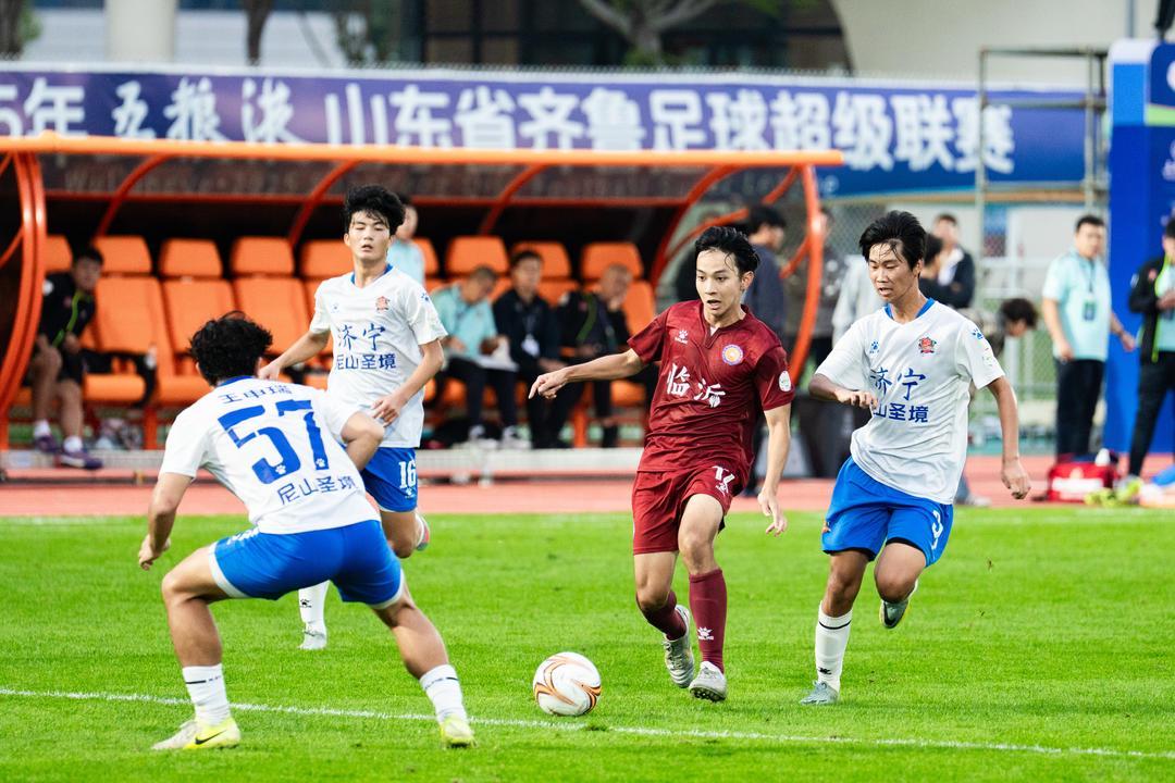 临沂球探5-0大胜济宁尼山圣境 小组头名晋级淘汰赛