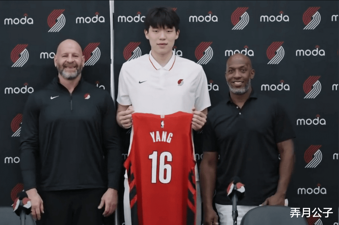 杨瀚森：中国男篮的约基奇还是普通轮换？主帅郭士强面临抉择