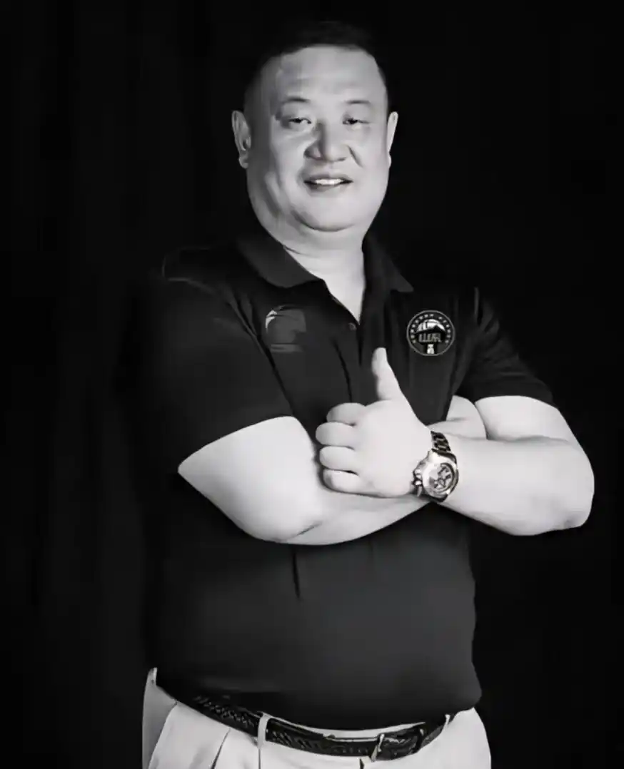 巩晓彬缺席徐长锁告别仪式，三大焦点人物未现身引热议