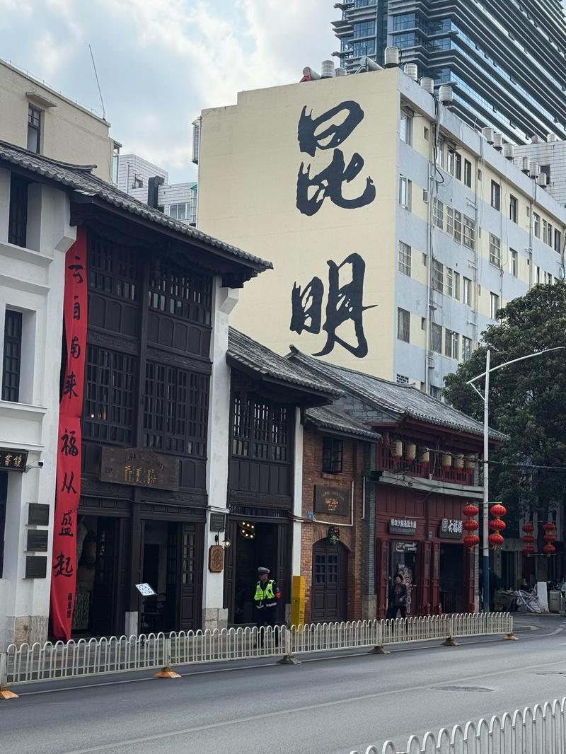 中国又一座城市被“占领”，十万外国人赖着不走，还想成家立业！