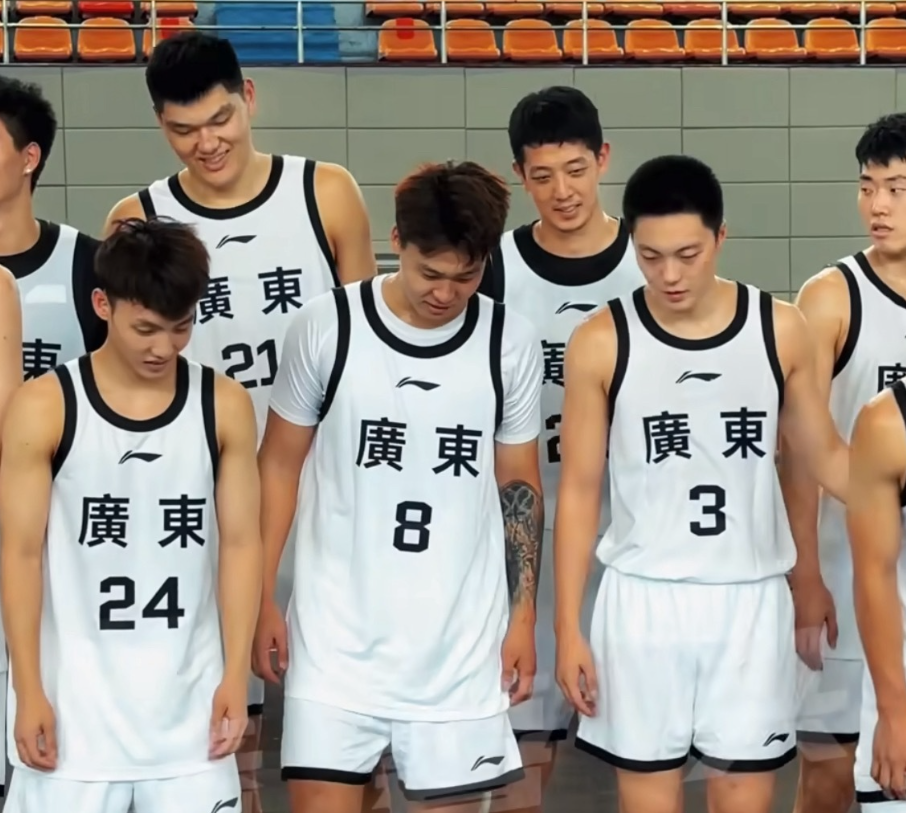 广东全运会阵容揭秘：后场豪华，内线稳健，锋线实力强劲