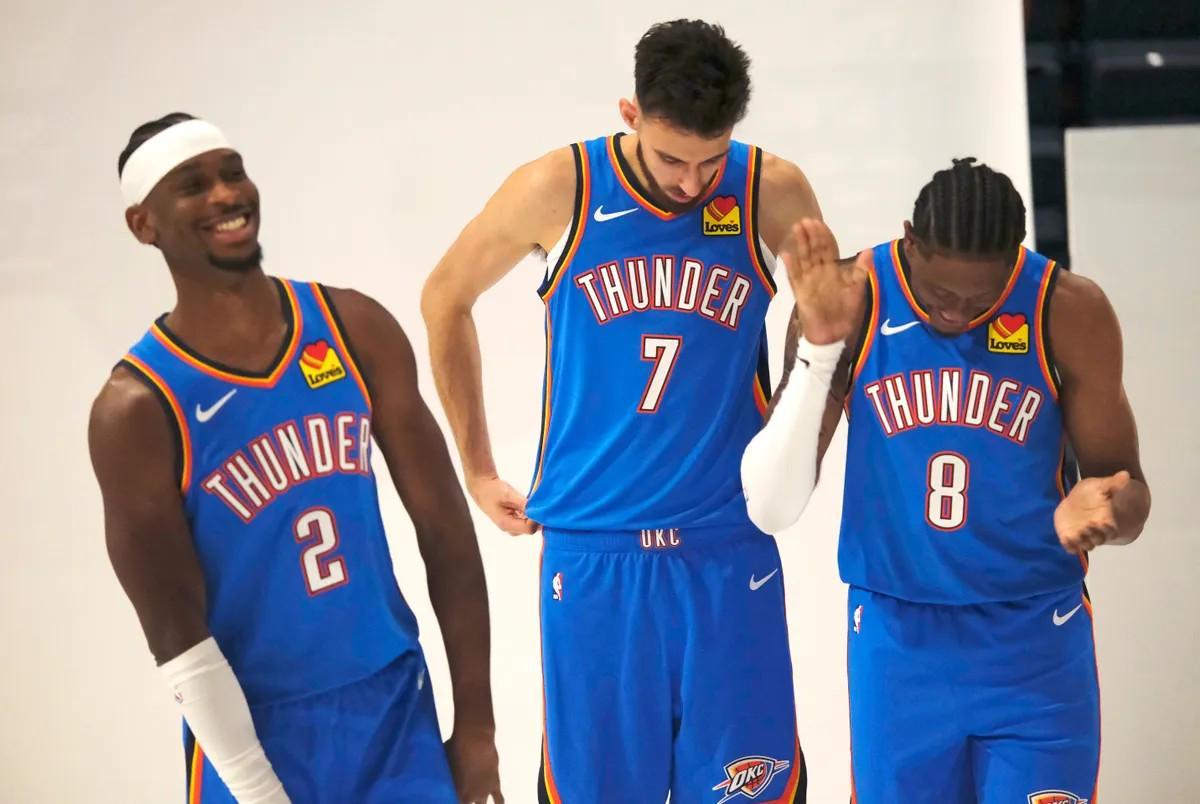 NBA总经理预测：雷霆80%概率卫冕，骑士掘金成西部劲敌