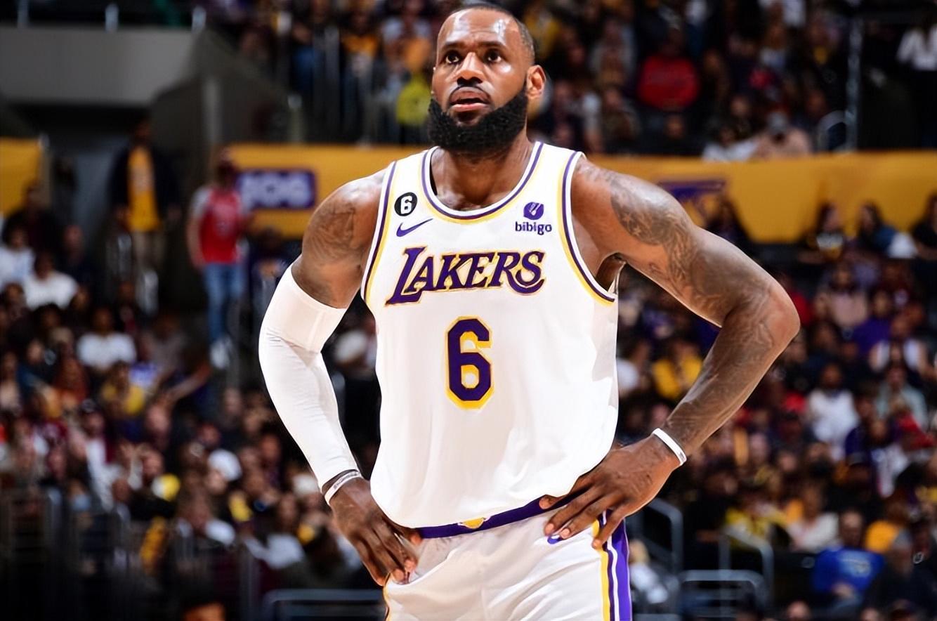 NBA震撼！詹姆斯23年揭幕战全勤纪录终结，东里组合迎证明良机