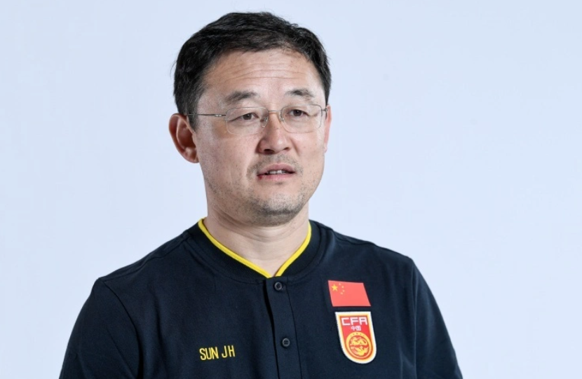 12岁足球天才张卓毅：孙继海青训风波后踢校队，未来何去何从？