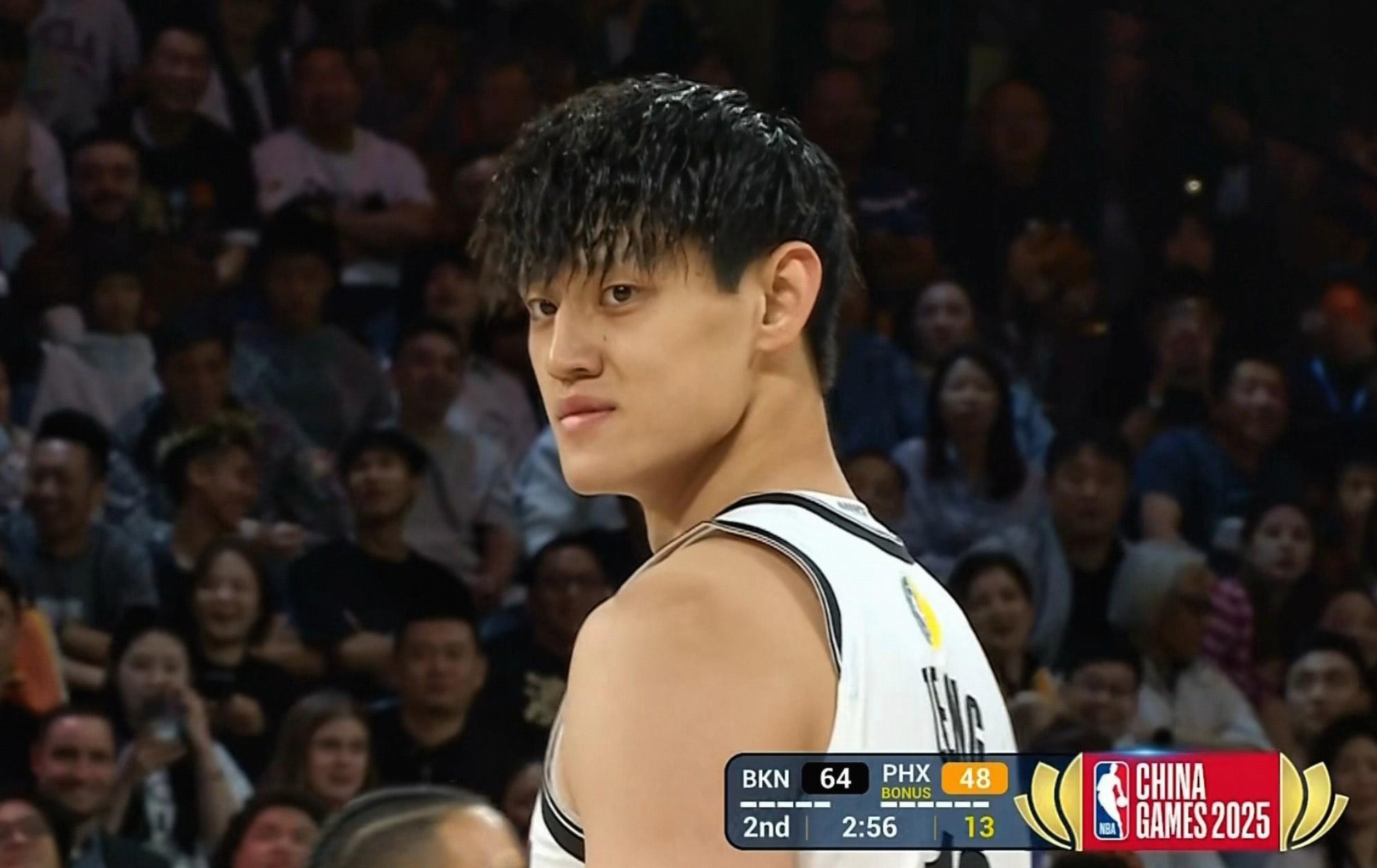 NBA中国赛澳门站：曾凡博半场3分钟2次犯规引关注