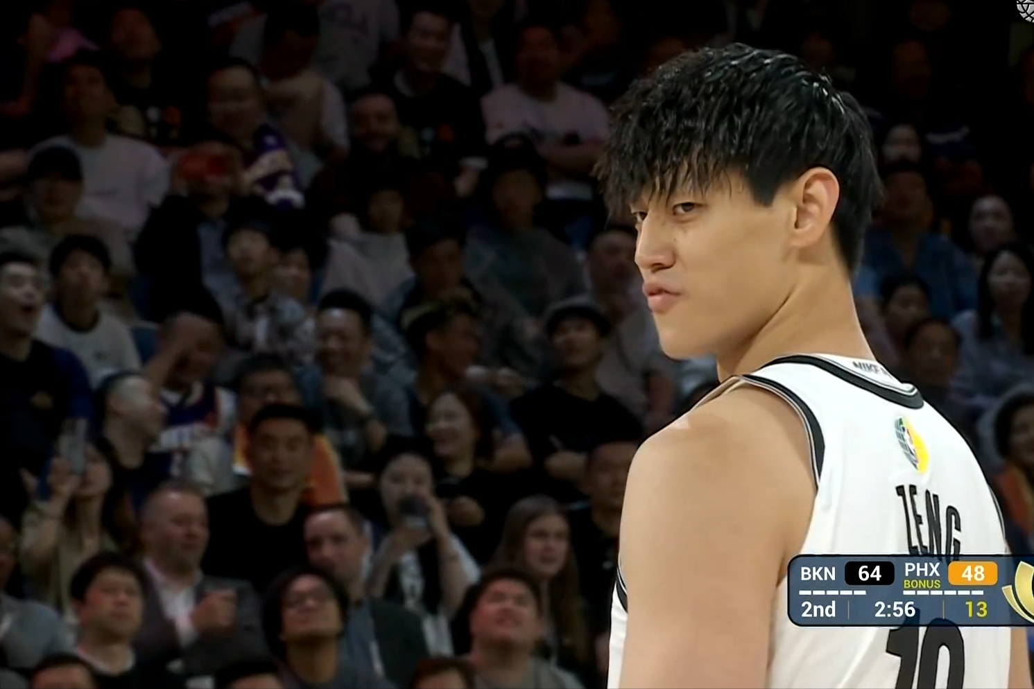 NBA中国赛激战：曾凡博首秀0分，布克18分助太阳加时胜篮网