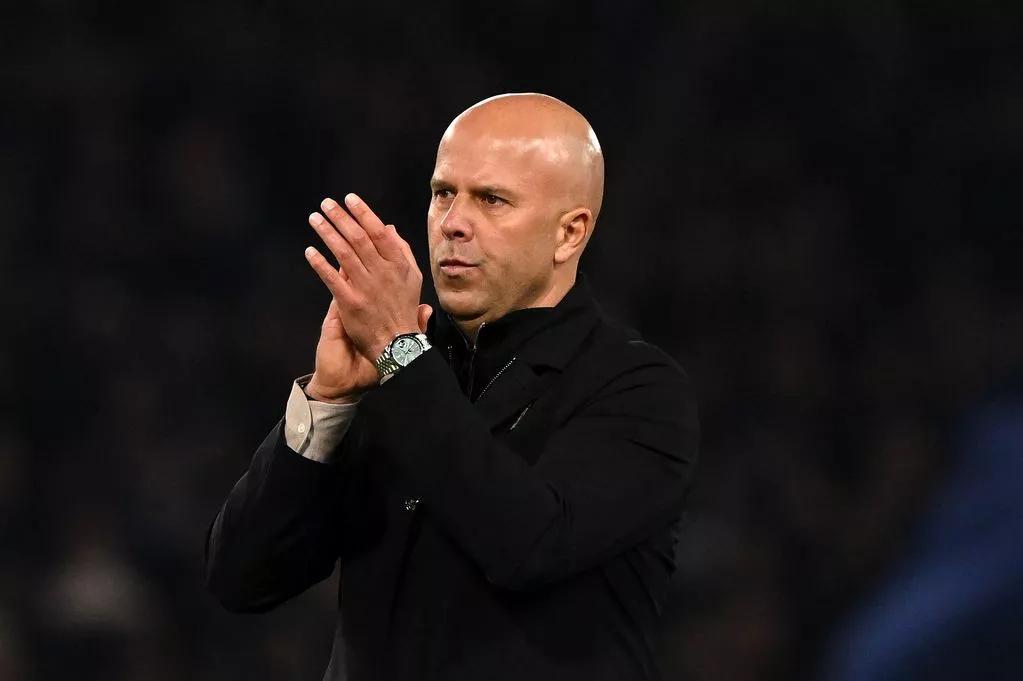 镜报：利物浦加速与斯洛特续约，防克洛普式离队重演