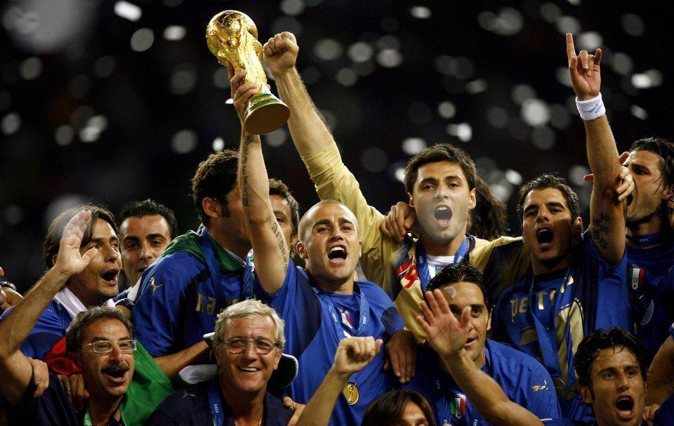 金球奖评选争议：后卫难敌前锋？范迪克、卡洛斯谁最遗憾