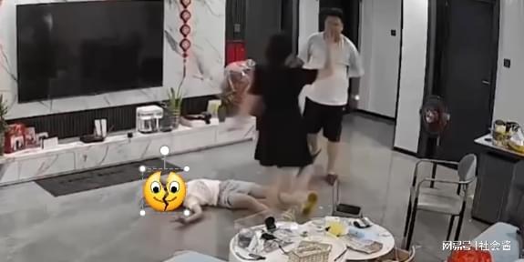 两个二婚父母吵架动手，男方失手摔死女方孩子，监控曝光令人心痛
