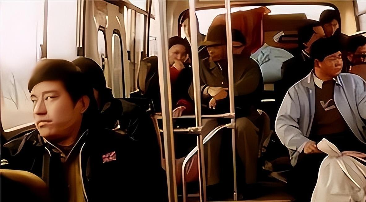 江苏1994年‘716’特大抢劫轮奸案：40名乘客目睹暴行无动于衷