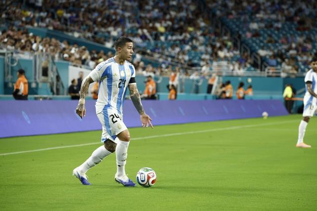 恩佐-费尔南德斯：国家队全力以赴，过往成就皆成过去