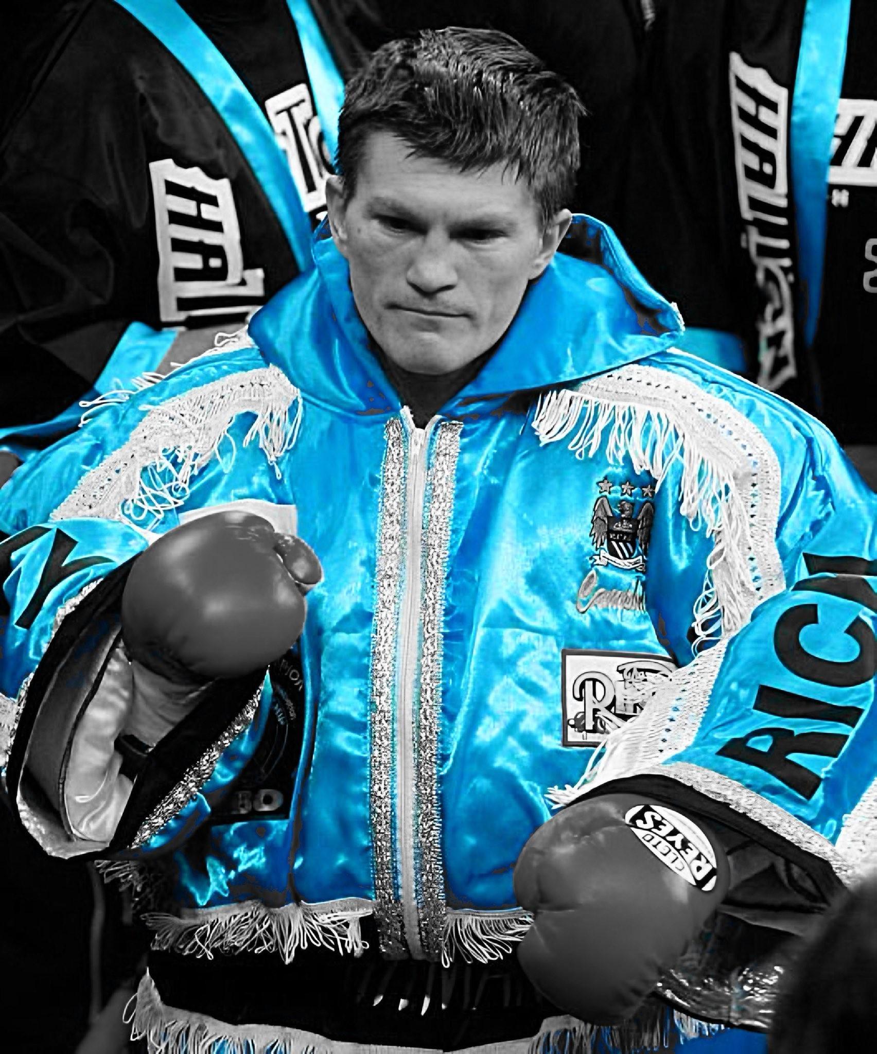 曼城官方悼念拳王哈顿：葬礼在曼彻斯特大教堂隆重举行