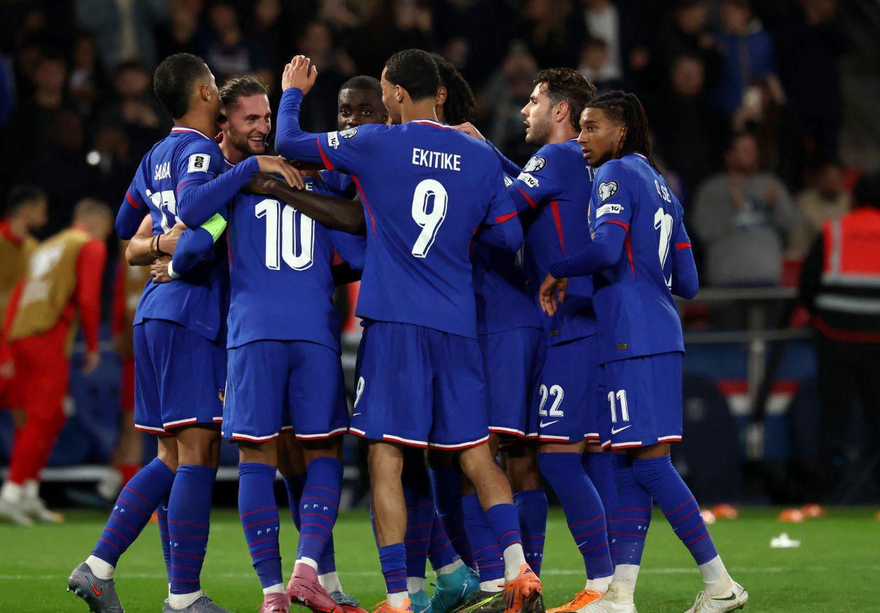 单场33次射门！法国3-0完胜阿塞拜疆 姆巴佩闪耀世预赛