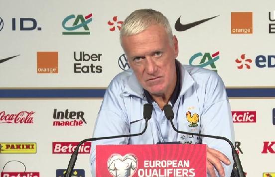 德尚谈姆巴佩伤情：脚踝敏感疼痛强烈，无奈换下场