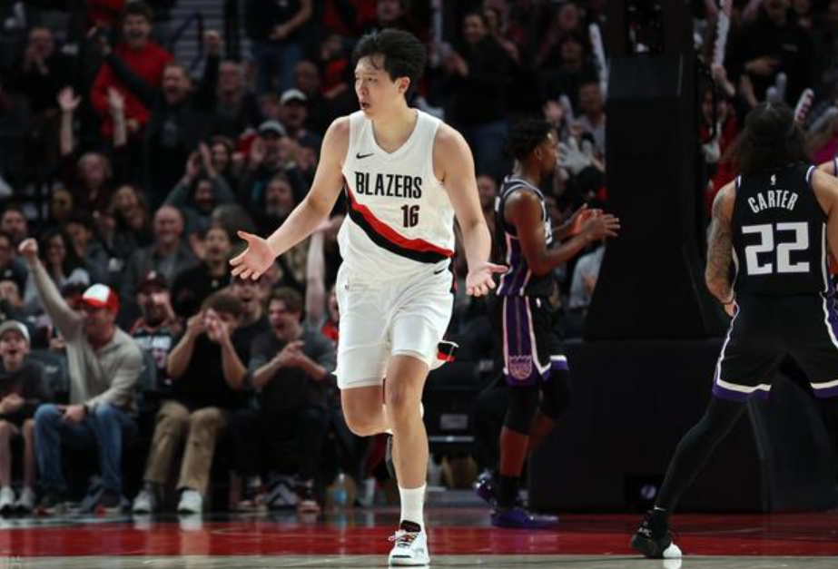 16分4板3帽！杨瀚森闪耀NBA季前赛，周琦排名或受冲击
