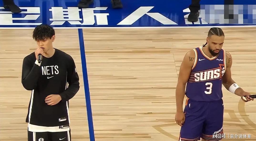 篮网季前赛争议：曾凡博上场时间少，姚明失望，球迷愤怒