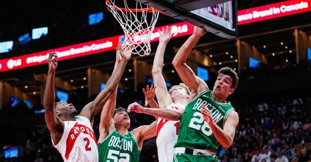 迪克砍22分莫格博准绝杀 猛龙主场逆转凯尔特人迎两连胜