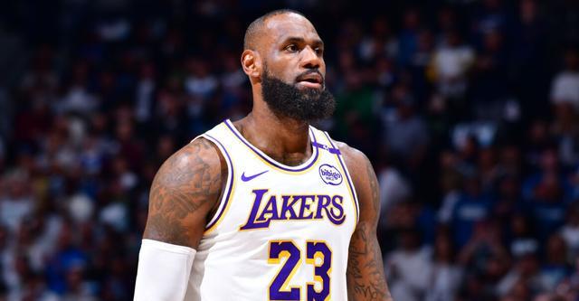 Shams披露：詹姆斯七月底伤病初现 缺席赛季揭幕战引关注