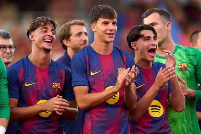 巴萨未来之星：贝尔纳尔、费尔南德斯兄弟等新星闪耀