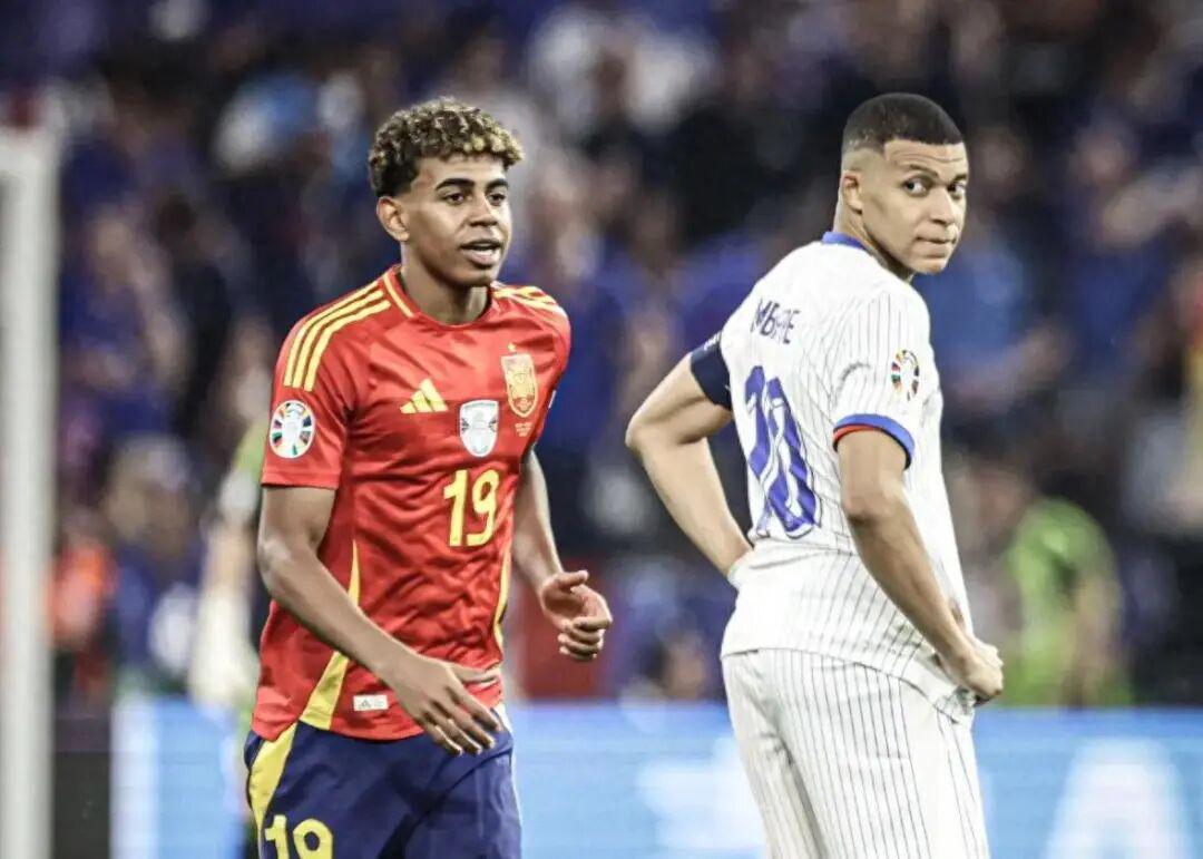 姆巴佩专访谈亚马尔：足坛新星对决与老大哥的期许