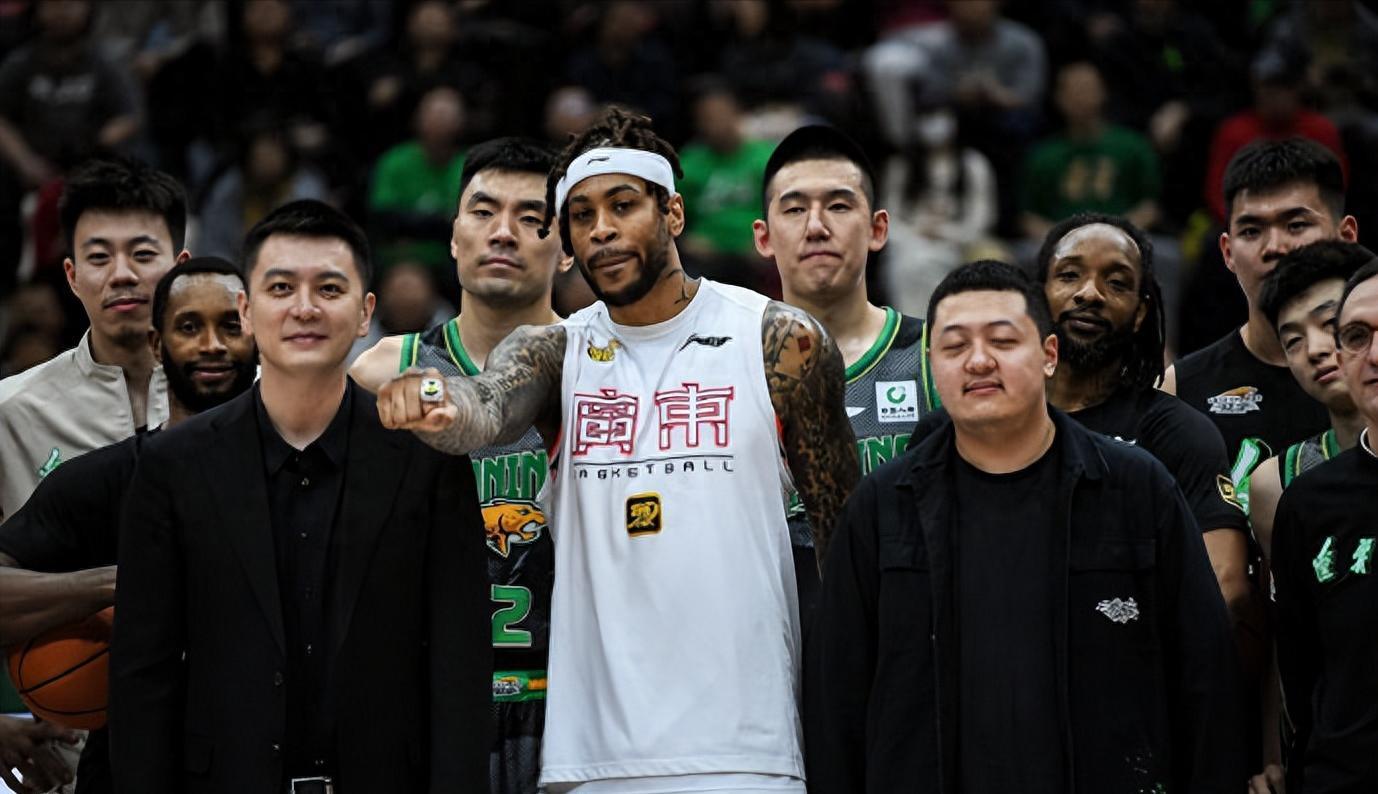 威尔斯回归！辽宁男篮新赛季能否再夺CBA总冠军？