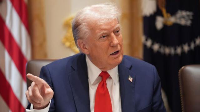 特朗普再提100%关税，中美贸易战升级，美股蒸发1.65万亿