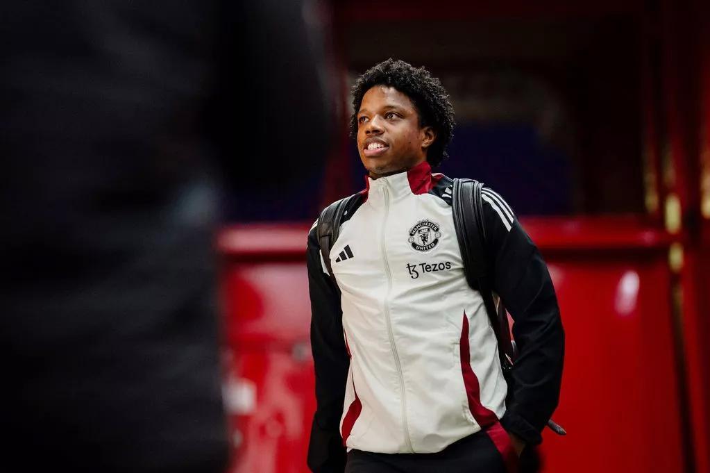 曼晚爆料：加拉塔萨雷盯上曼联后卫马拉西亚，明夏或转会