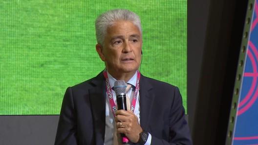 贝贝托：98年世界杯法国夺冠实至名归，但巴西更强