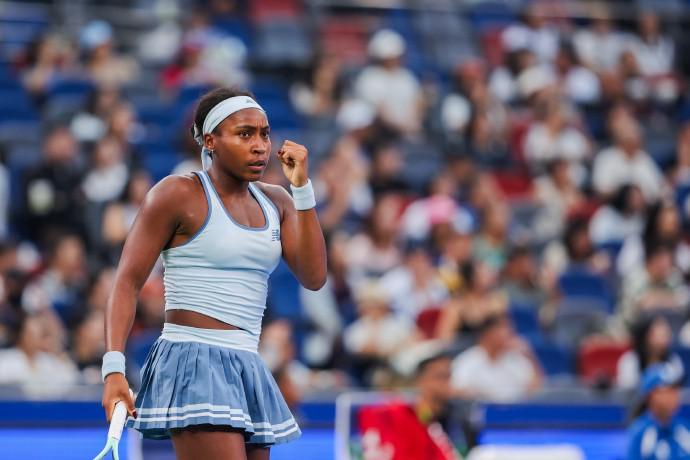 高芙2-0横扫保利尼，武网决赛首秀创赛季佳绩