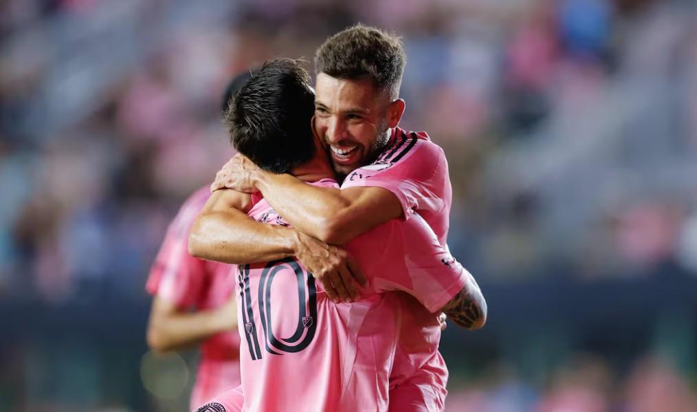 阿尔巴深情谈梅西：与历史最佳搭档是生涯最大荣幸