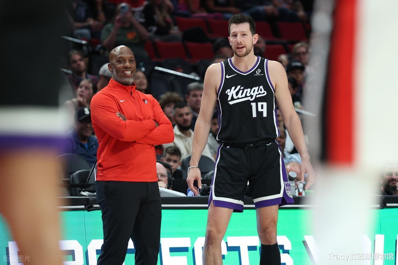 中国新星闪耀NBA！杨瀚森16+4+3神似约基奇，开拓者官媒盛赞MVP