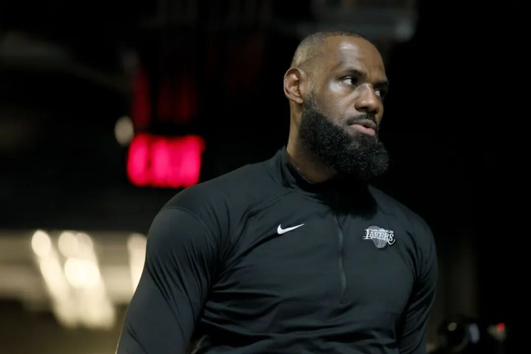 湖人续约难题：詹姆斯3年1.88亿顶薪值不值？