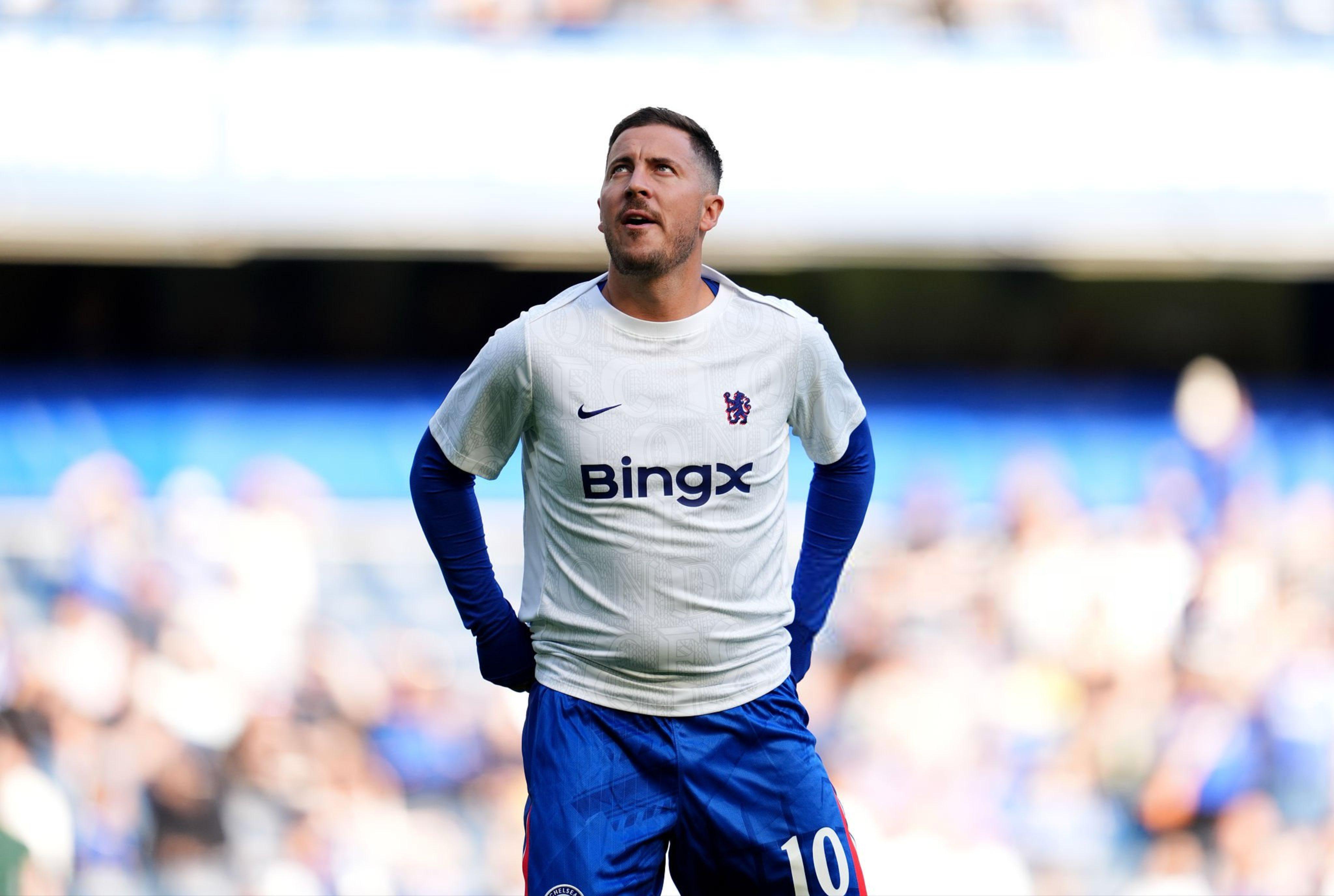 阿扎尔退役后首秀斯坦福桥！身材发福仍获全场欢呼