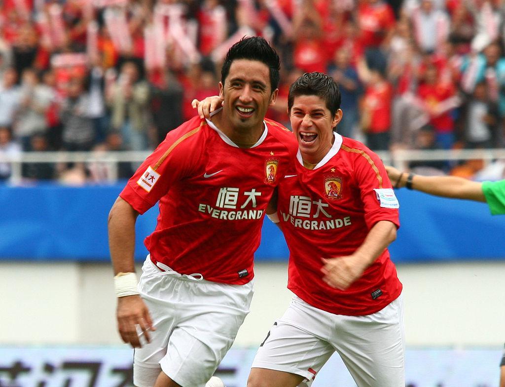 前广州队教练前田浩二因言被罚，巴里奥斯转型主帅引关注