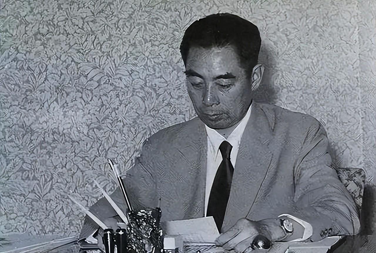 李克农临终自述：曾犯重大失误，周总理严厉批评背后有何隐情？