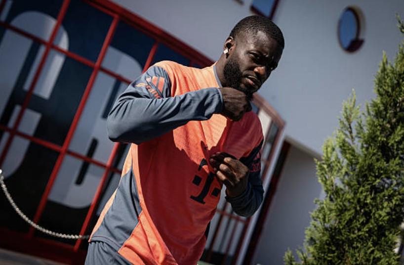 德媒：拜仁若坚持薪资控制政策，于帕梅卡诺或离队