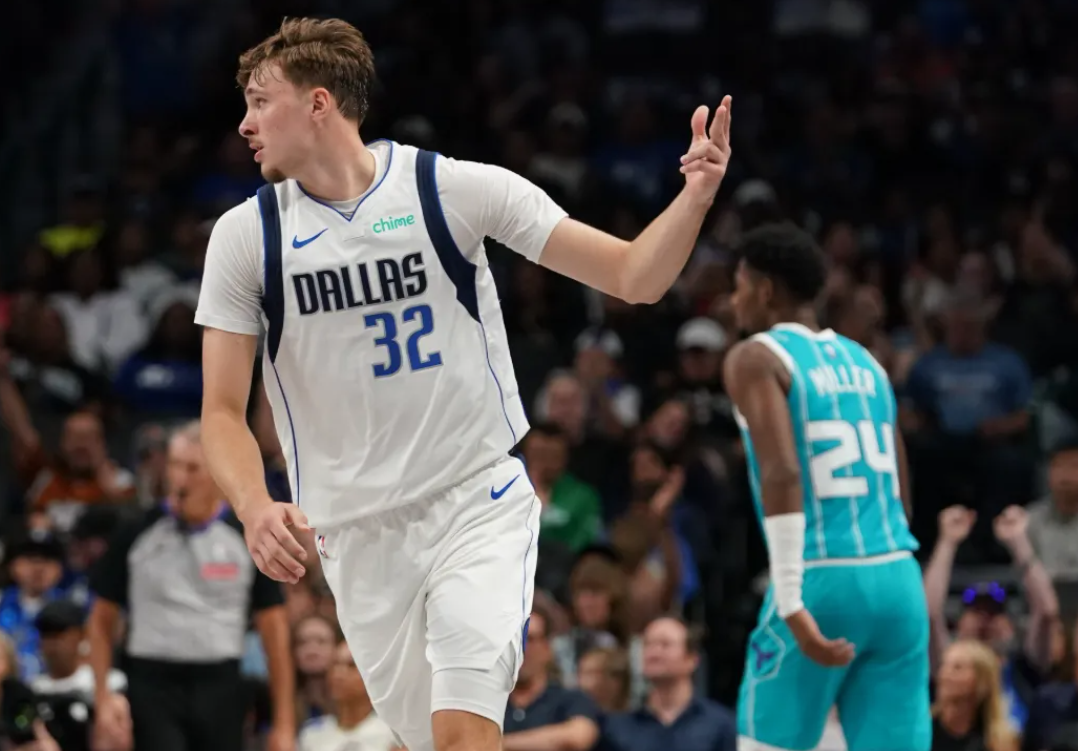 达拉斯小牛状元弗拉格季前赛首秀惊艳，抢断妙传展实力