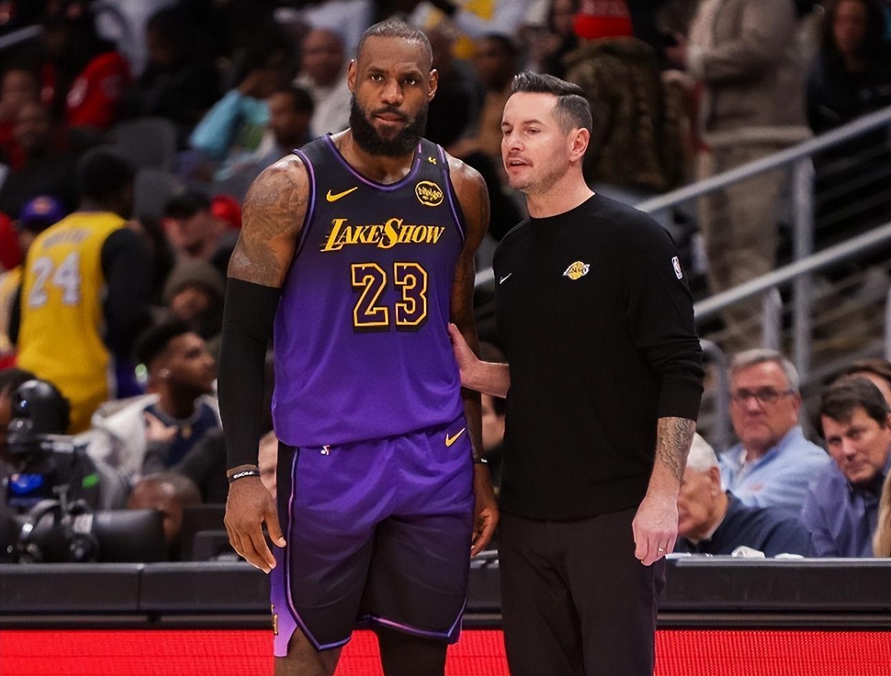 穆迪伤停勇士变阵，卢卡谈老詹缺阵，湖人主帅公布新策略