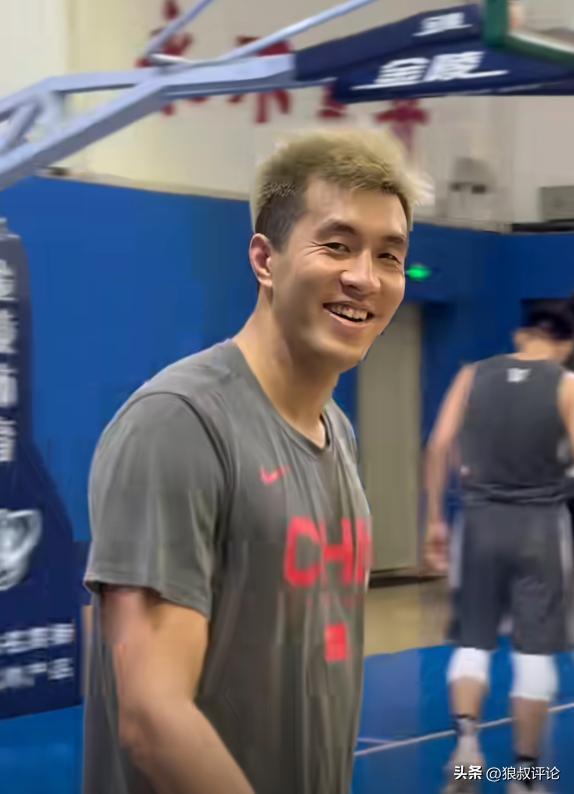 郭艾伦韩德君重返辽宁体育馆引争议 郭艾伦正面回应