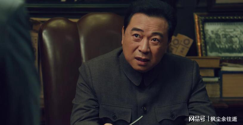 他是娱乐圈劳模，演了132部戏，59岁靠《沉默的荣耀》翻红