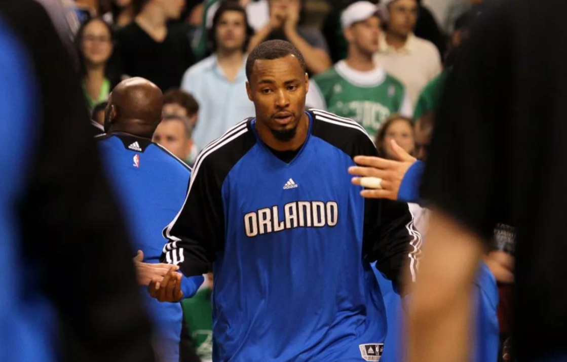 NBA史上十大垃圾合同：1.1亿仅打34场，老板血亏排行榜