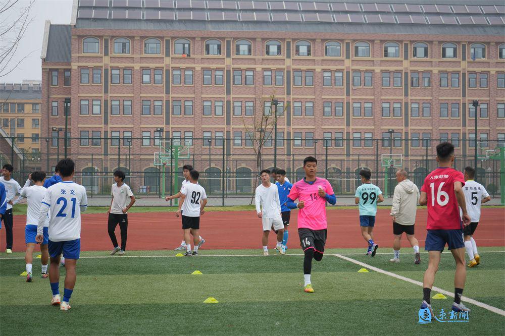 宿豫区足球队备战2025宿迁‘霸王杯’联赛，多元阵容蓄势待发