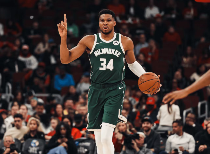 字母哥复出砍13+10雄鹿险胜公牛 季前赛冲突特里被逐