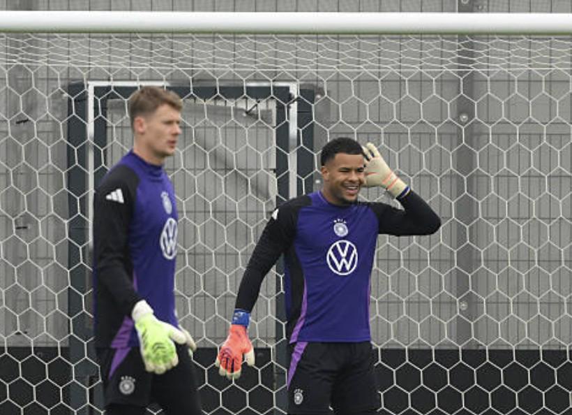 勒夫盛赞阿图博卢：未来或成德国队一号门将，天赋稳定兼备