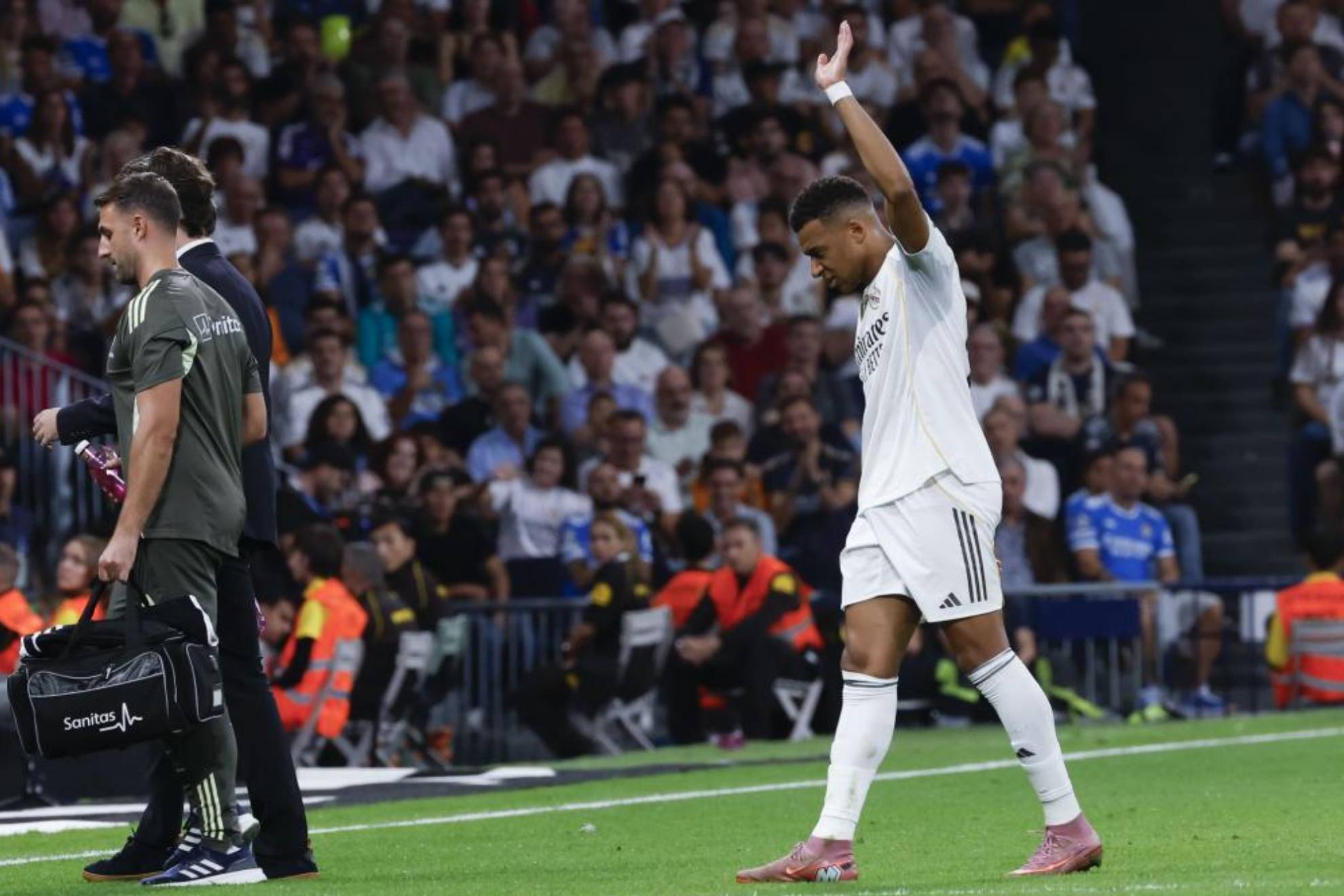 姆巴佩：我和维尼修斯的关系非常好；此前生病让我瘦了七公斤