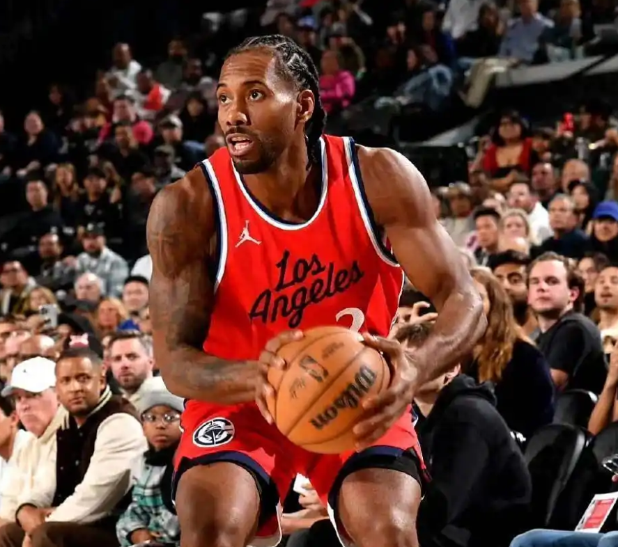 快船季前赛惜败掘金：伦纳德祖巴茨稳定输出，哈登状态待激活