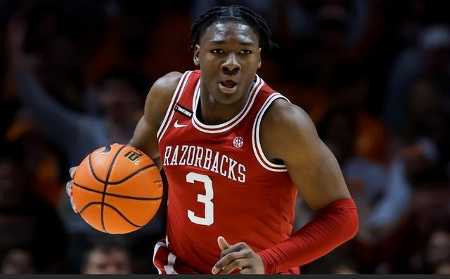 湖人季前赛伤病潮：雷迪克谈蒂耶罗、克勒贝尔复出进展